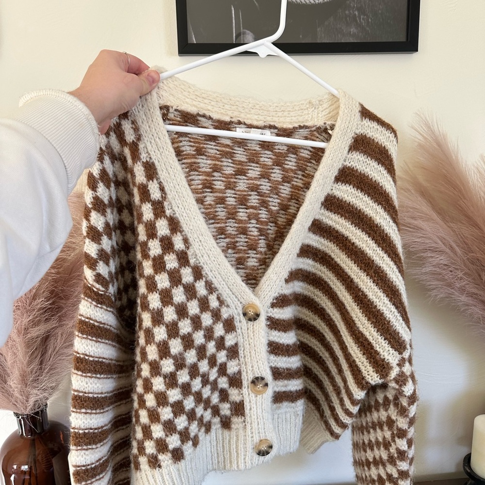 Blu Pepper Tan and Cream Checkered Cardigan